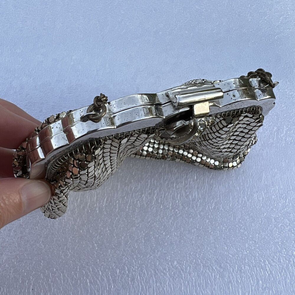 Vintage Mesh Whiting & Davis Co Silver Hand Bag Purse with Rhinestone Closure - Picture 11 of 11